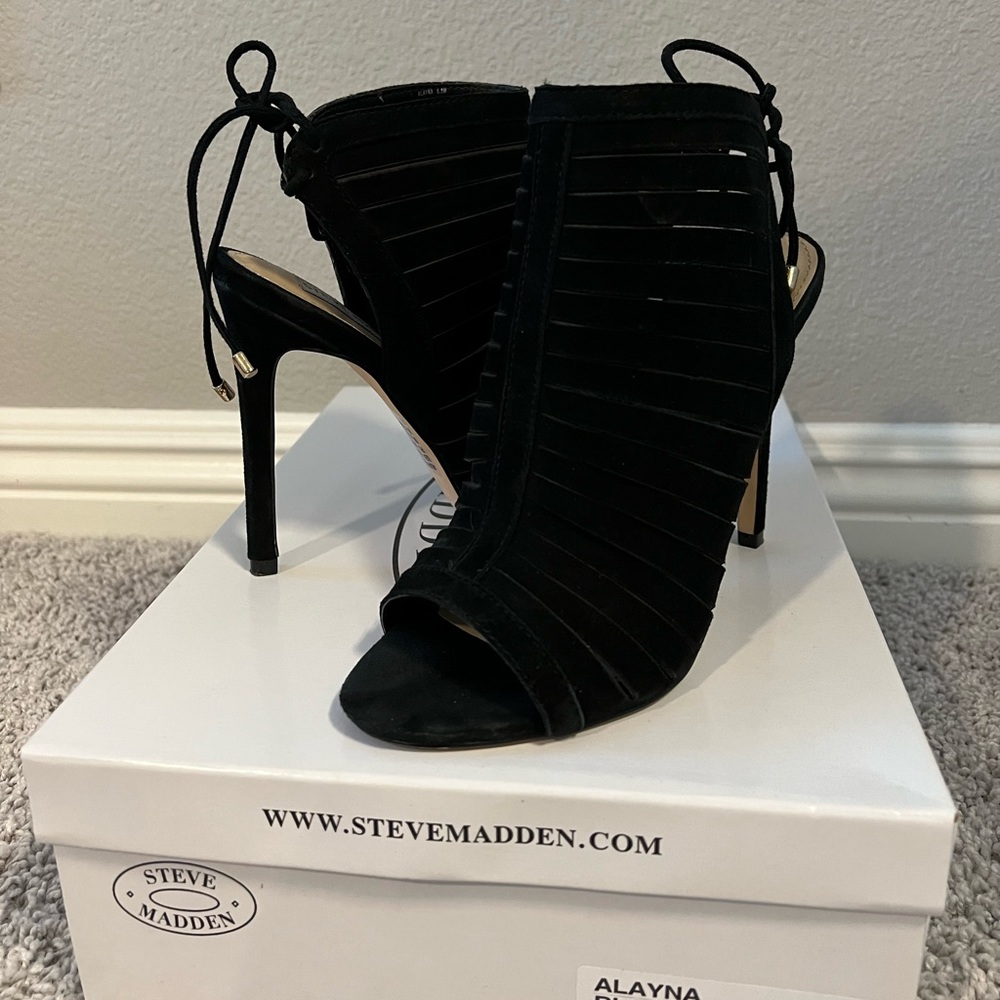 Steve Madden Black Heels size 6.5 - Picture 9 of 9